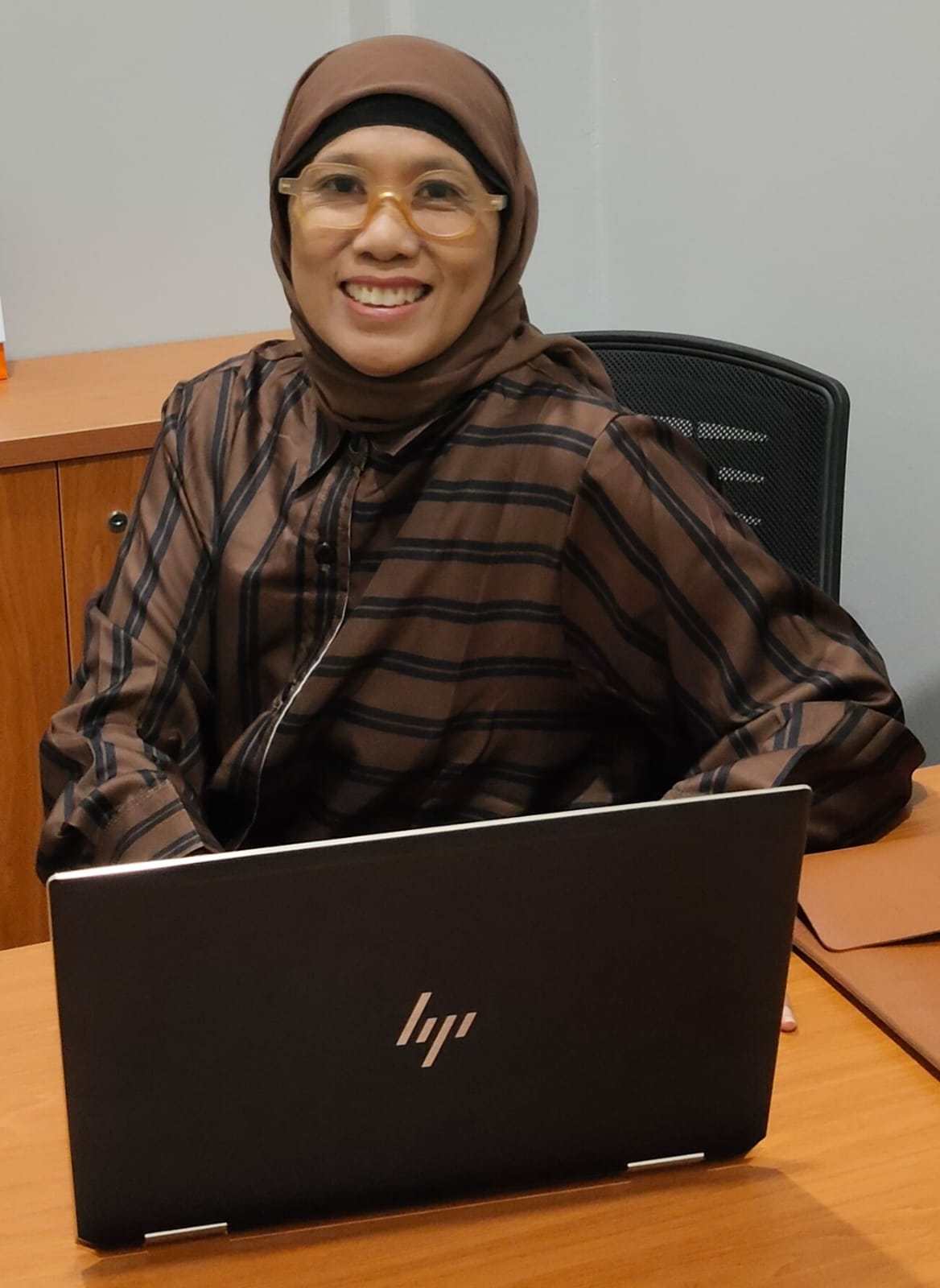 Dr. Cut Maisyarah Karyati, S.Kom., M.M.